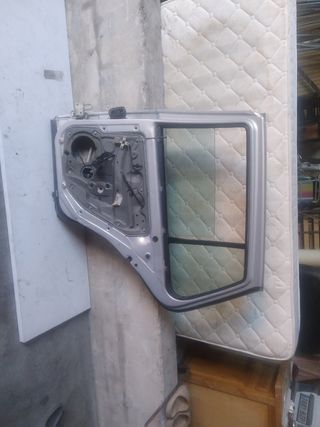 Puerta derecha de Golf 4   trasera 