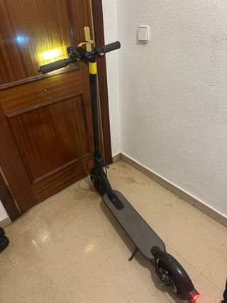 Patinete Eléctrico Xiaomi Mi Essential