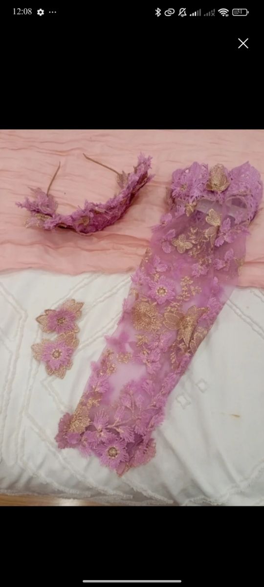 Vestido de boda gitana con complementos