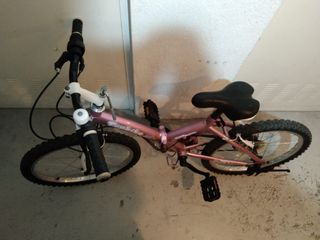Bicicleta infantil plegable de 20 pulgadas.