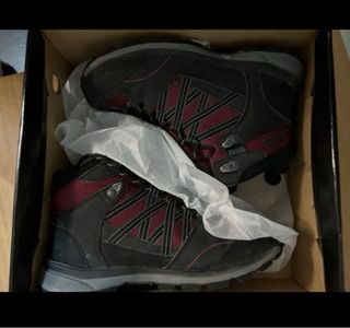 Botas REGATTA MONTAÑA/Trekking  T36 PERFECTAS 20€