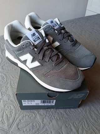 Zapatillas New Balance 565 talla 40.5 gris