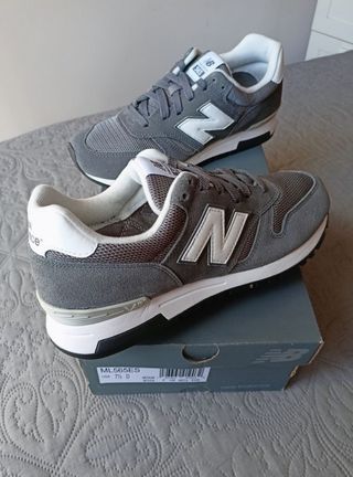 Zapatillas New Balance 565 talla 40.5 gris