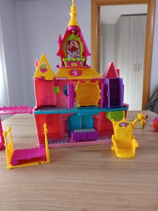 Castillo Pin y Pon y tres muñecos 