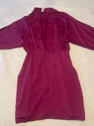 Vestido satinado Access manga larga burdeos