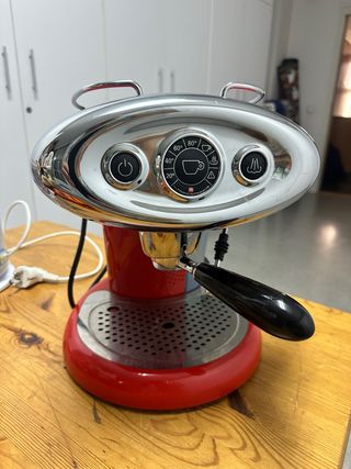 Cafetera Illy Iperespresso X7 Roja