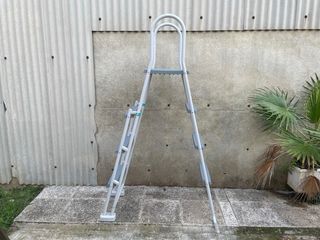 Escalera seguridad piscina desmontable