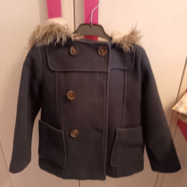 Cazadora niña azul marino con capucha