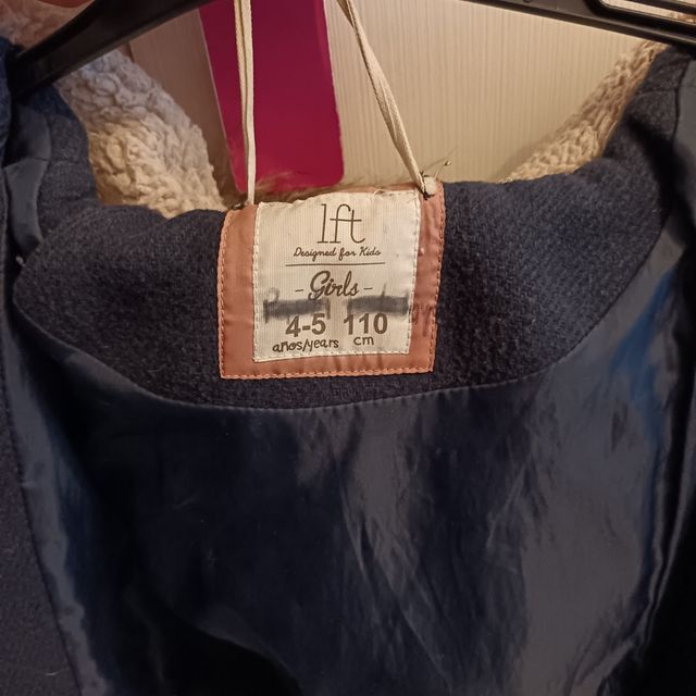 Cazadora niña azul marino con capucha