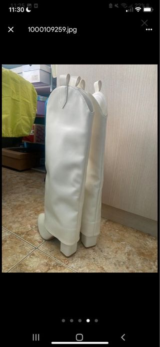Botas altas blancas punta cuadrada tacón