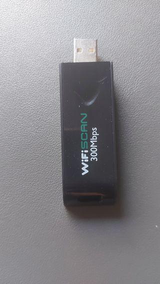 Adaptador WiFi USB 300Mbps