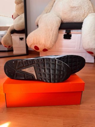 Nike air Max Ivo 580518-102