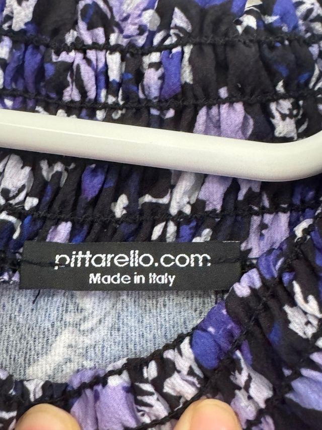 Blusa con estampado floral