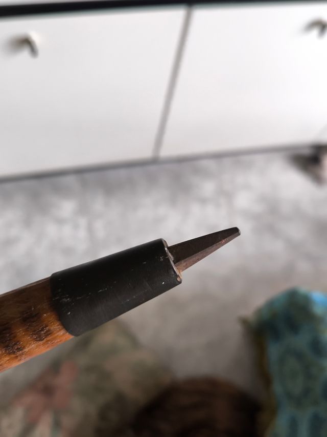 Hacha decorativas con escudo y daga más otra hacha