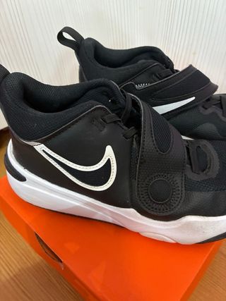 Deportivas Nike Team Hustle D 11 