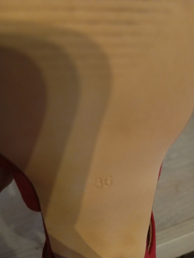 Scarpe rosse con tacco