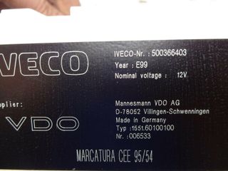 Cuadro de instrumentos / Iveco Daily 500366403 L99 D-78052 VDO 1551.60100100