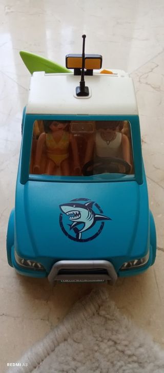 Coche guardabosques y playa playmobil