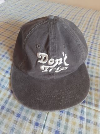 Gorra Don't Tripp marrón