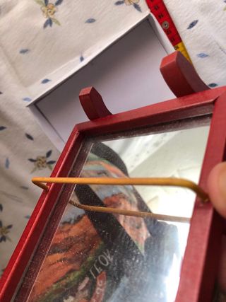 Espejo de juguete rojo