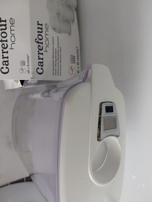 Jarra Carrefour Home con filtros