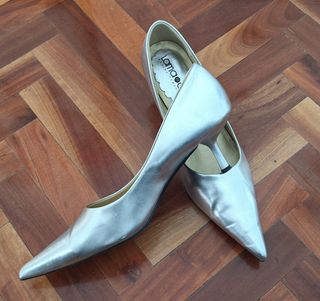 Zapatos de fiesta plateados Lamaca Talla 40