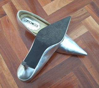 Zapatos de fiesta plateados Lamaca Talla 40
