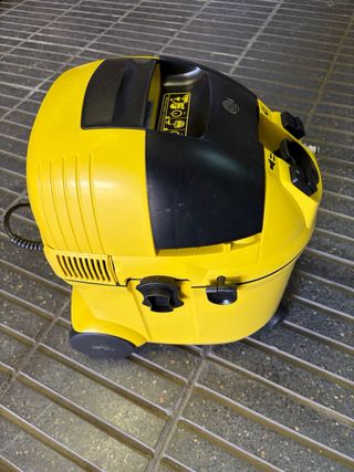 Aspiradora de Sólidos y Líquidos Karcher SE 3001