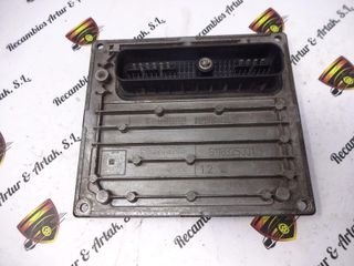 Centralita del motor Ford Fiesta SIM210 ECU 4S6112A650NA 3BTA S120977013A