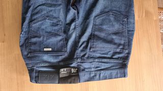  Vaqueros Armani Exchang Nuevos con etiquetas