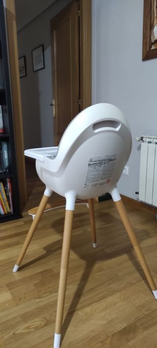 Trona infantil madera y gris