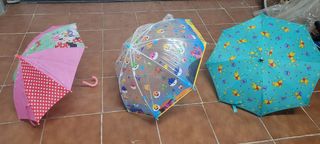 Lote 3 Paraguas Infantiles Disney y Baby Shark