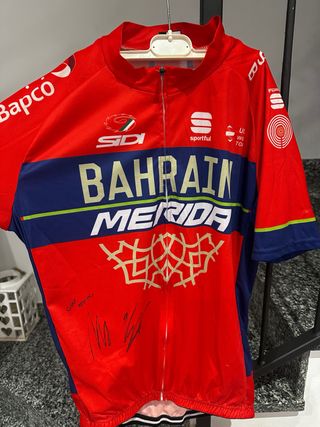 Maglia Bahrain Merida autografata Vincenzo Nibali