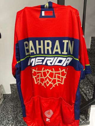 Maglia Bahrain Merida autografata Vincenzo Nibali