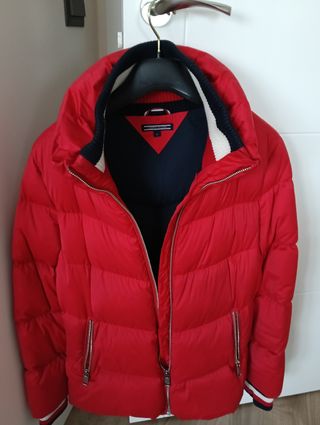 Plumas Tommy Hilfiger Roja Talla L. Abrigado