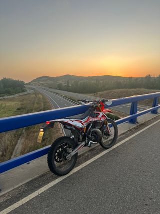 Moto Rieju MRT 50 pro año 2022