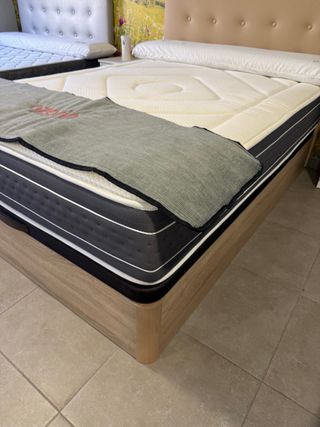 Colchónes Infinito Premium muelles+ visco latex.