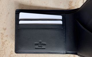 Cartera Louis Vuitton Multiple Negra
Original LV