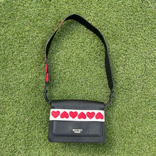 Borsa Twinset nera con cuori rossi