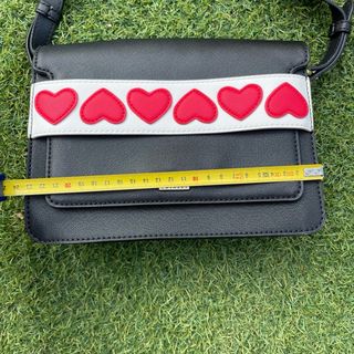 Borsa Twinset nera con cuori rossi