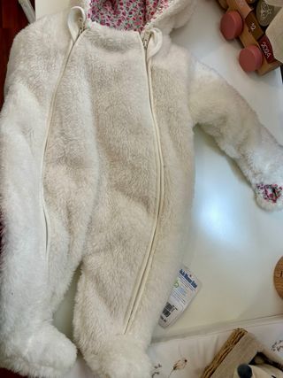 Mono saco bebé invierno blanco con etiqueta