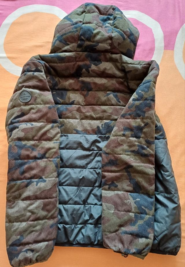 Cazadora Quiksilver Camuflaje Negra Verde.10-12año