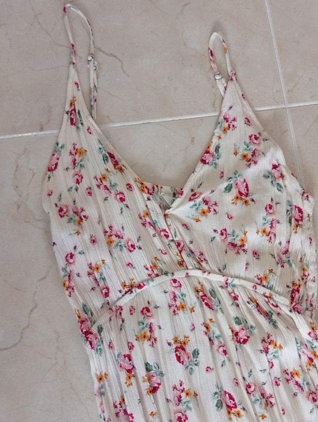 Vestido floral desigual