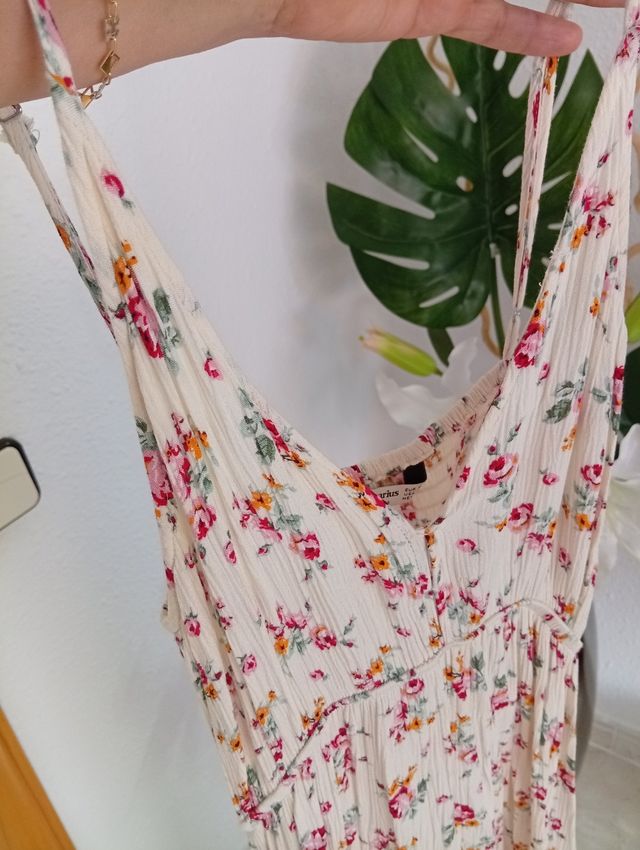 Vestido floral desigual