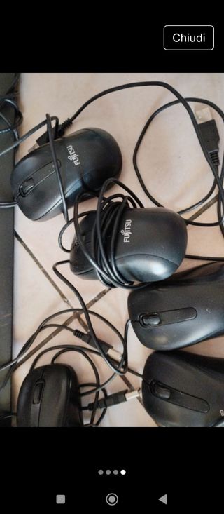 8 Tastiere e 8 Mouse Nere