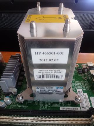 Placa Base HP Dual Xeon con Procesador y Disipador