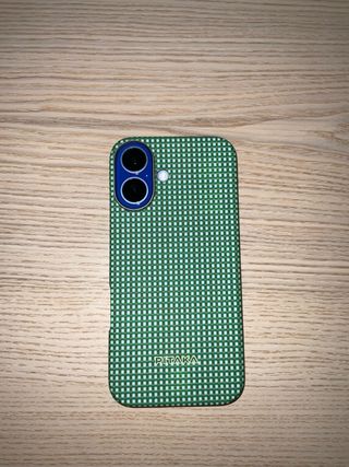 Funda Pitaka iPhone 16