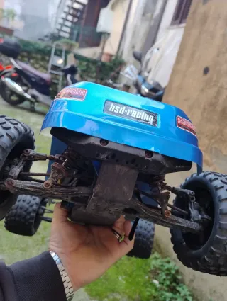 Monster Truck RC Brushless 1/10