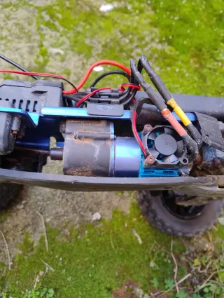 Monster Truck RC Brushless 1/10