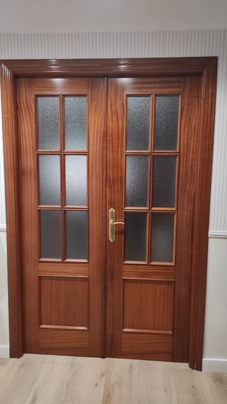 Lote de puertas de madera Sately 